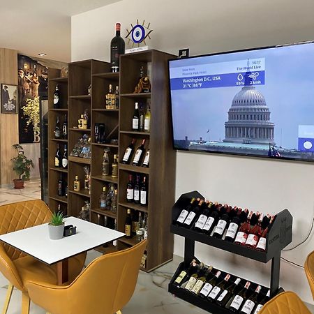 Peaky Hotel Дуррес Екстер'єр фото
