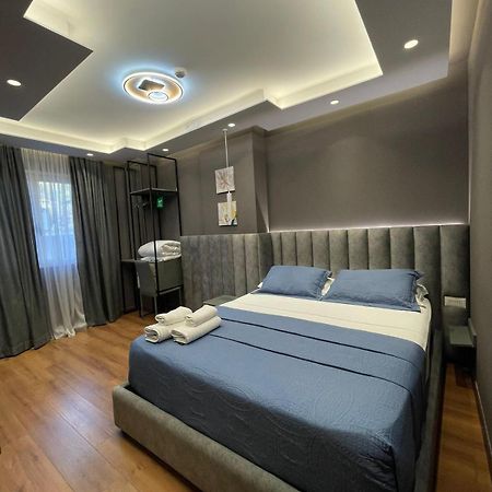 Peaky Hotel Дуррес Екстер'єр фото