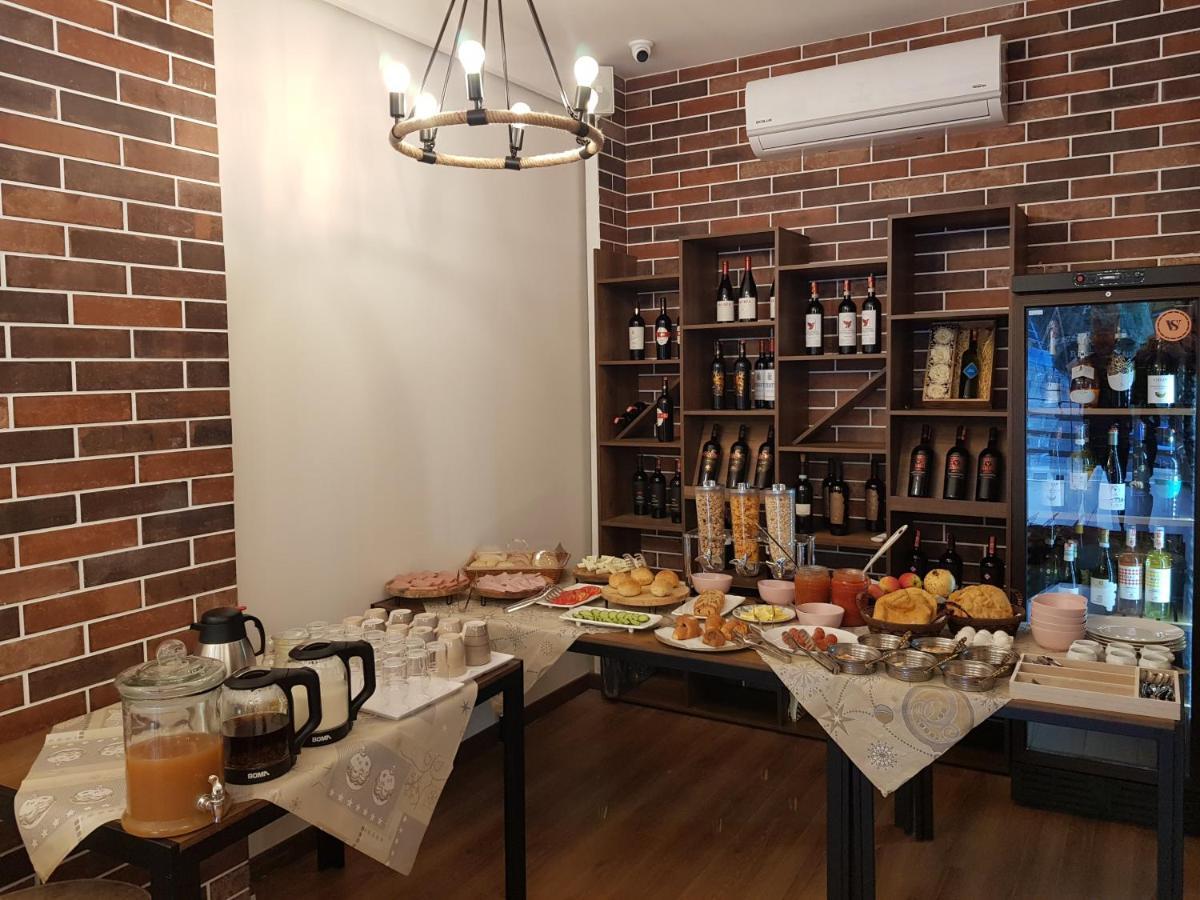 Peaky Hotel Дуррес Екстер'єр фото