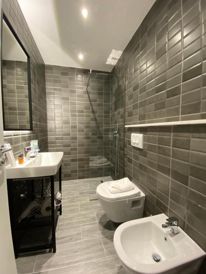 Peaky Hotel Дуррес Екстер'єр фото