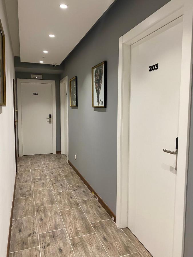 Peaky Hotel Дуррес Екстер'єр фото