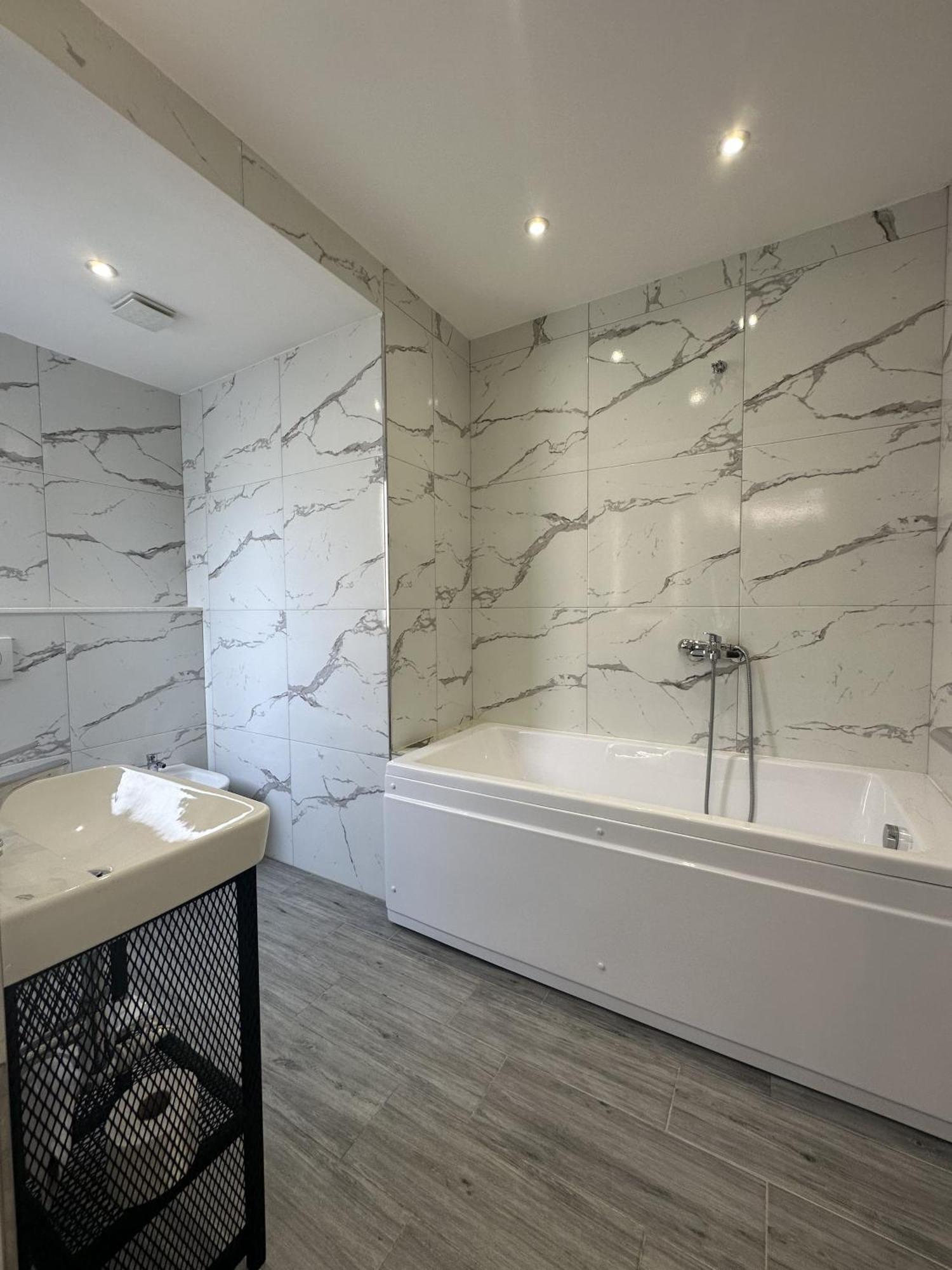 Peaky Hotel Дуррес Екстер'єр фото