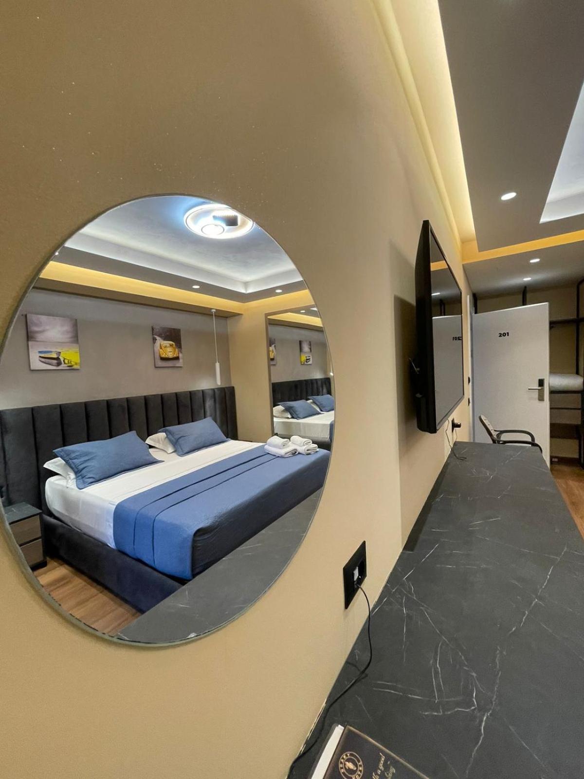 Peaky Hotel Дуррес Екстер'єр фото