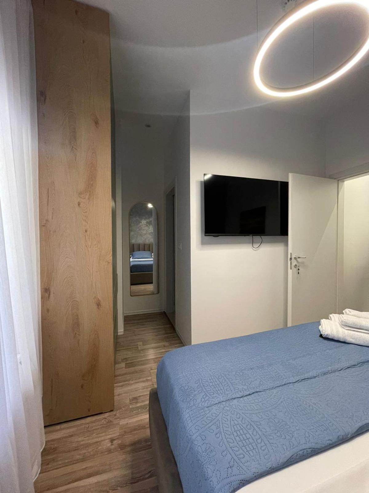 Peaky Hotel Дуррес Екстер'єр фото