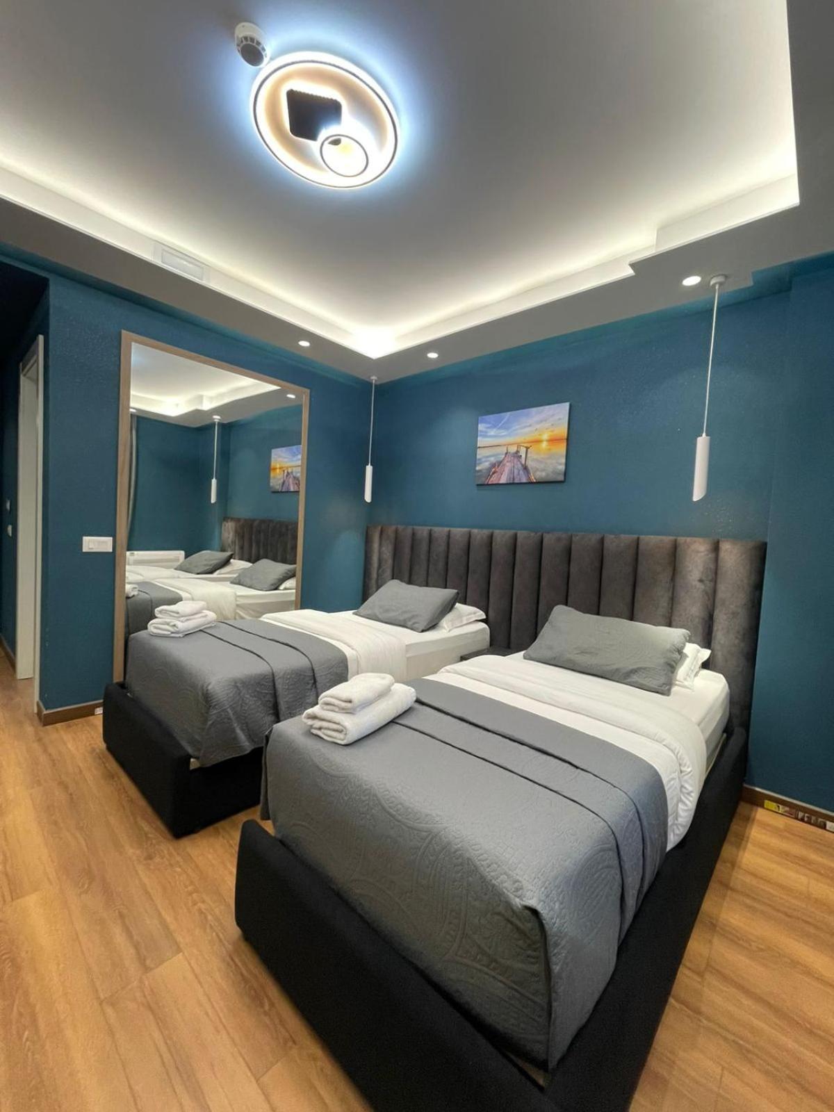 Peaky Hotel Дуррес Екстер'єр фото