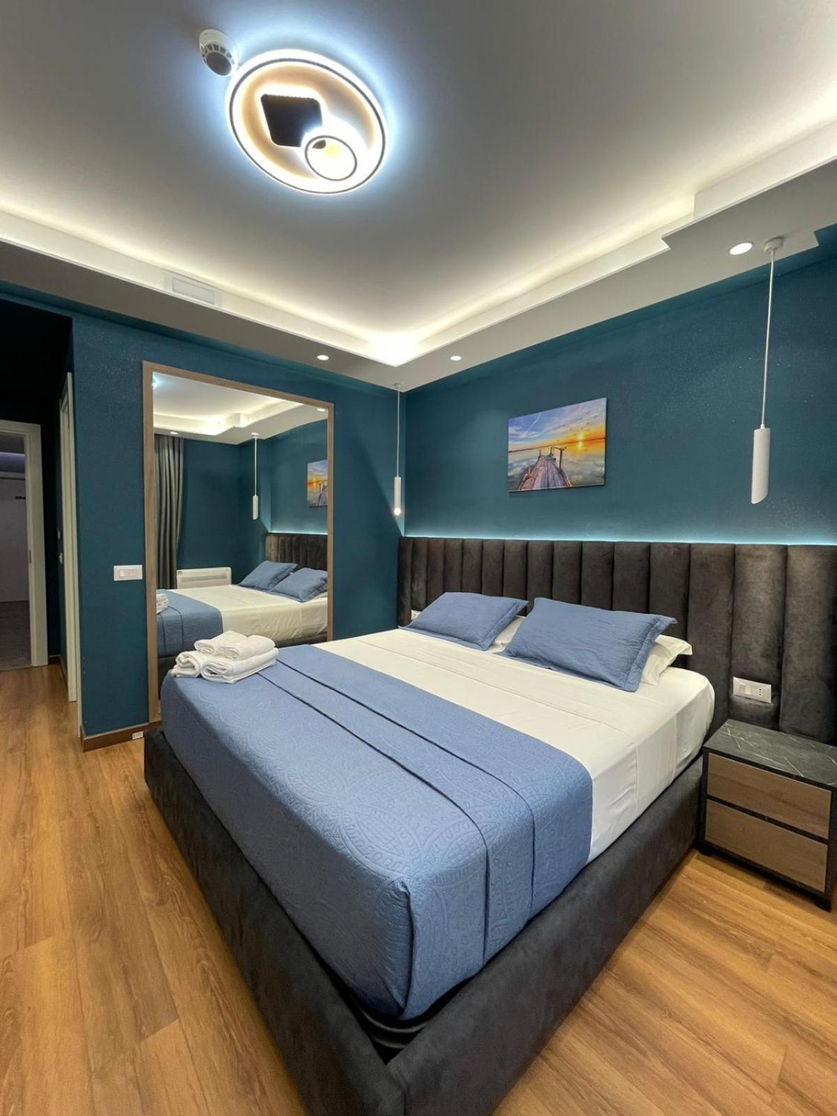 Peaky Hotel Дуррес Екстер'єр фото