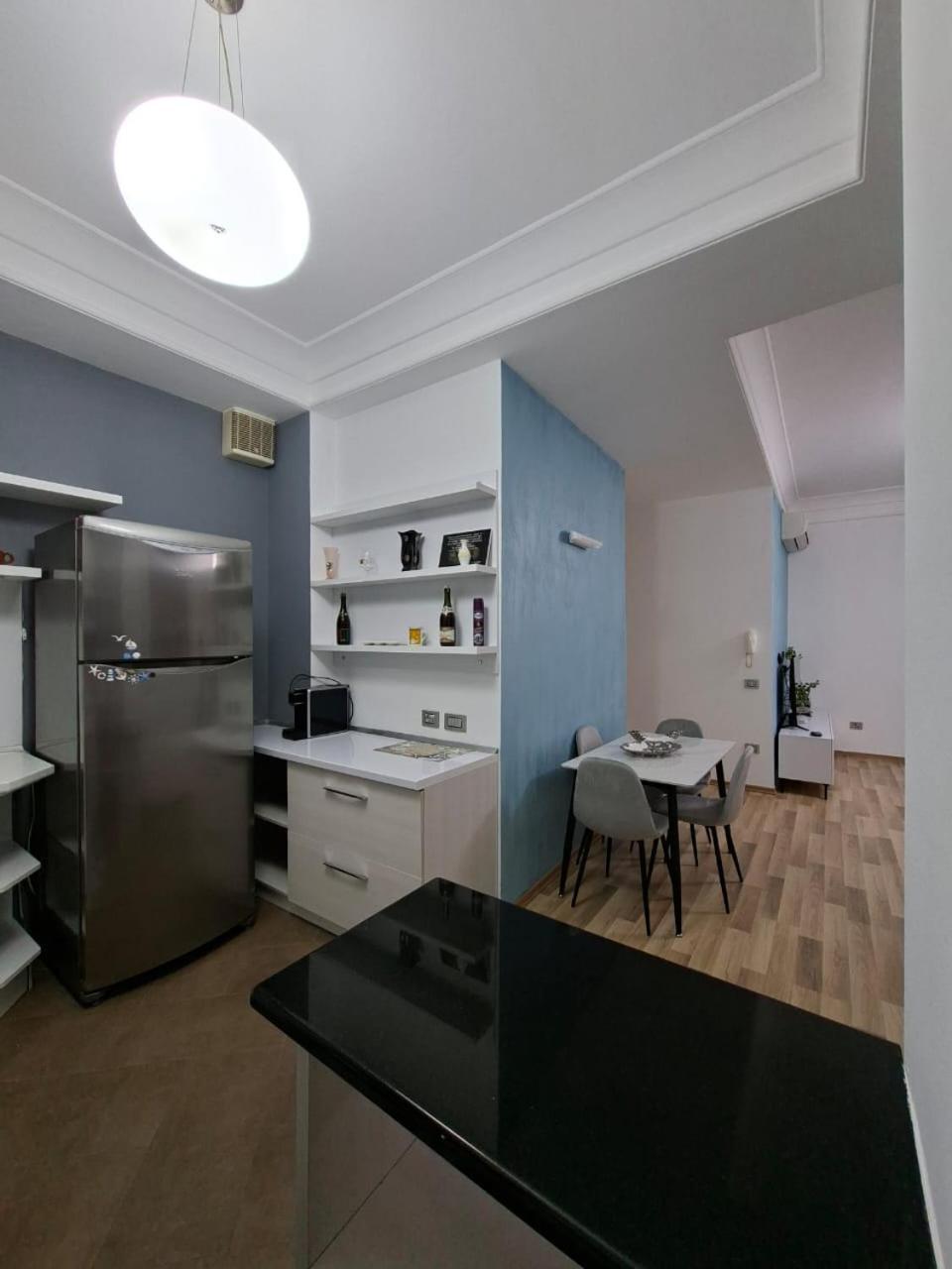 Peaky Hotel Дуррес Екстер'єр фото