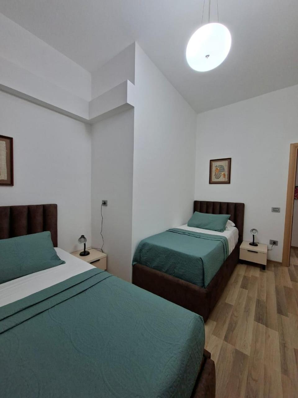 Peaky Hotel Дуррес Екстер'єр фото
